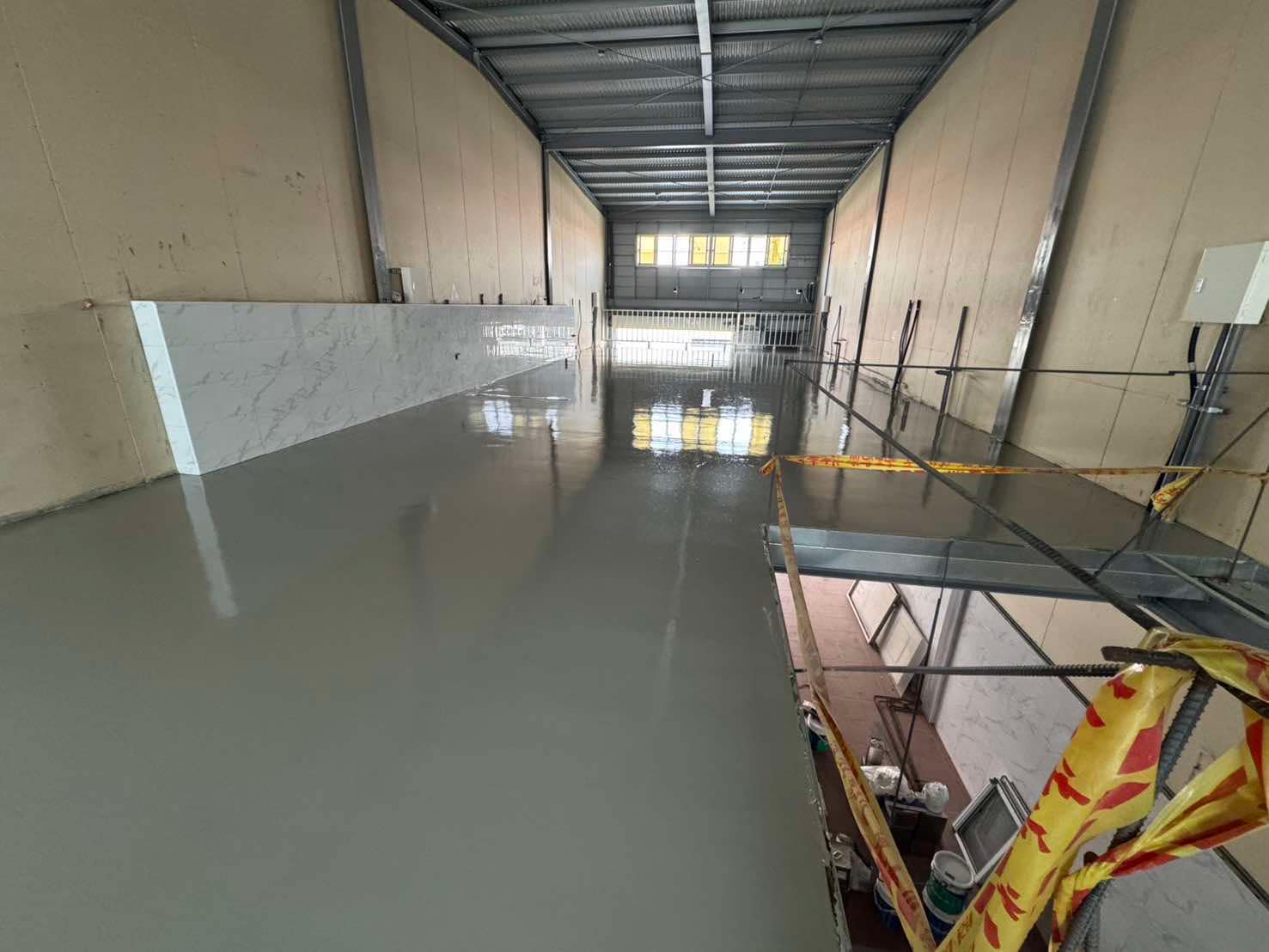 台南鄭喆商行新廠EPOXY耐重地坪數量200m2